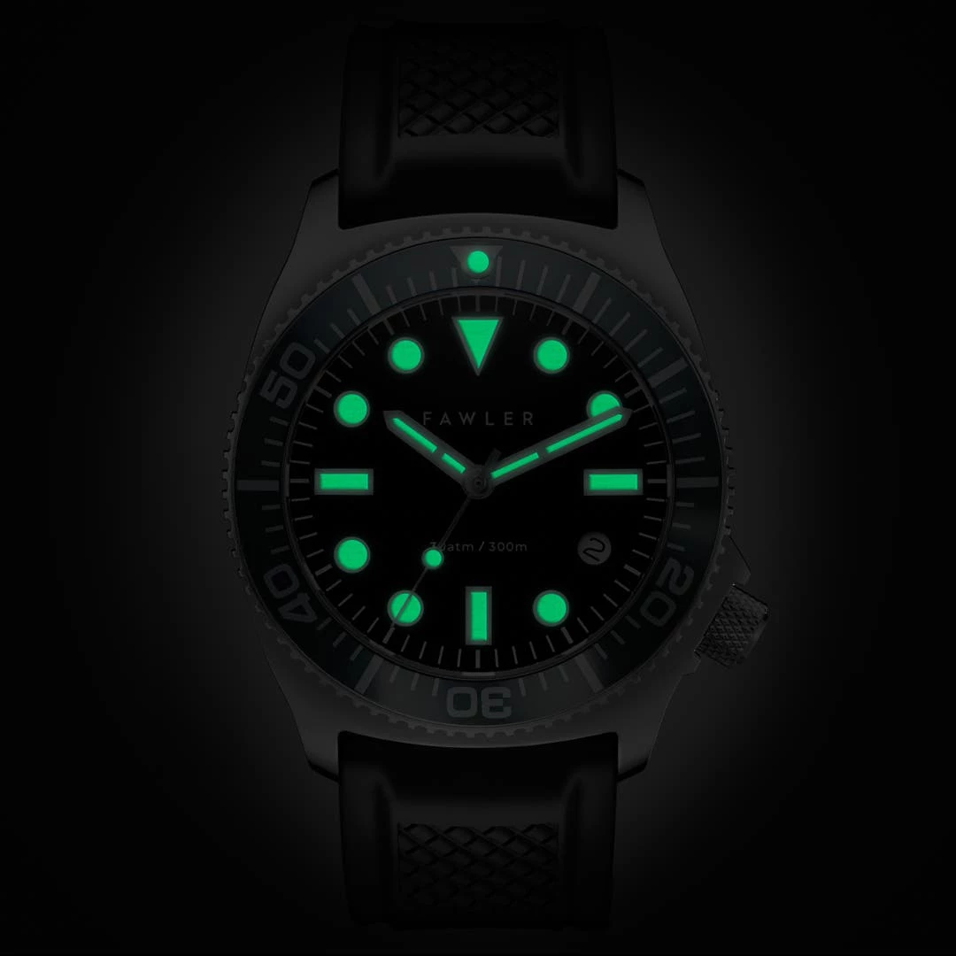 Fawler Alon | Montre De Plongée Grise En Acier Inoxydable 4 Fawler Alon | Montre De Plongée Grise En Acier Inoxydable – Image 2