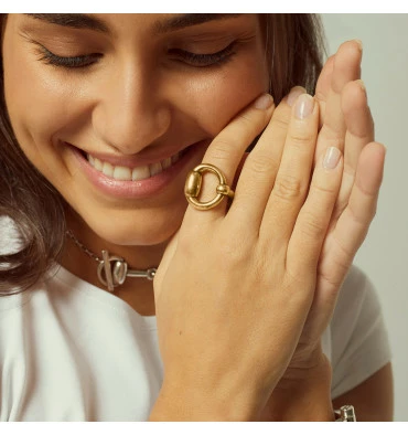 Bague Plaquée Or Laurel, Marque CXC | Bijoux Totem 4 Bague Plaquée Or Laurel, Marque CXC | Bijoux Totem – Image 2