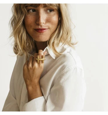 Bague H Plaquée Or Mistral, Marque CXC | Bijoux Totem 6 Bague H Plaquée Or Mistral, Marque CXC | Bijoux Totem – Image 4