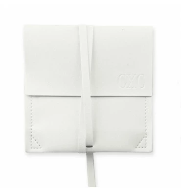 Boucles D'oreilles Créoles Mistral, Marque CXC | Bijoux Totem 6 Boucles D'oreilles Créoles Mistral, Marque CXC | Bijoux Totem – Image 4