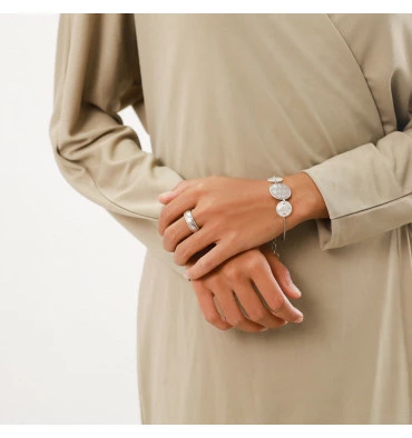 Bracelet 3 éléments Ukiyo Nami, Marque Ori Tao | Bijoux Totem 4 Bracelet 3 éléments Ukiyo Nami, Marque Ori Tao | Bijoux Totem – Image 2