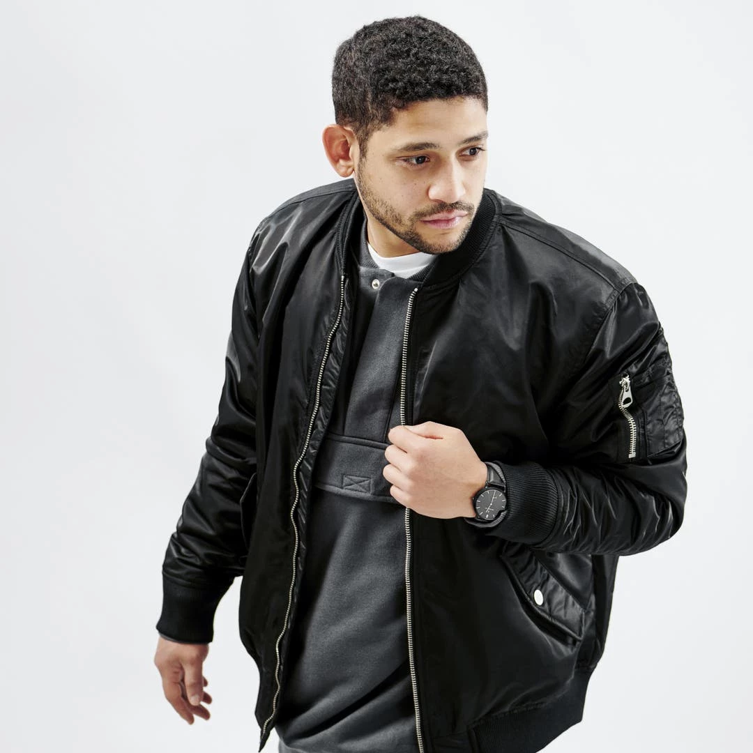 Seizmont Montre Minimaliste Aether Ivano Noire Et Jaune 5 Seizmont Montre Minimaliste Aether Ivano Noire Et Jaune – Image 3