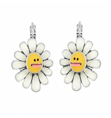 Dormeuses Tapette Taraboum, Marque Taratata Bijoux | Bijoux Totem 3 Dormeuses Tapette Taraboum, Marque Taratata Bijoux | Bijoux Totem