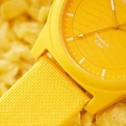 Waykins Recapture | Montre Jaune En Matériaux Recyclés -Montres bracelet Soldes wa rst recapture recycled watch omhu novaverzija