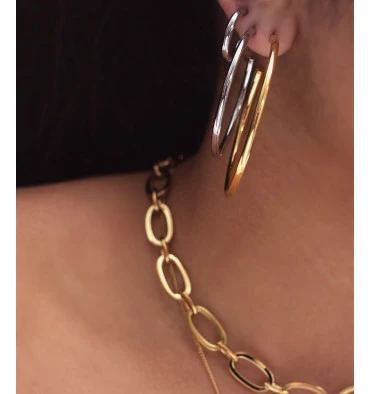 Boucles D'oreilles Créoles Olivia, Marque Zag Bijoux | Bijoux Totem 5 Boucles D'oreilles Créoles Olivia, Marque Zag Bijoux | Bijoux Totem – Image 3